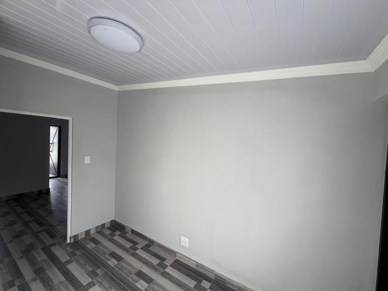2 Bedroom Property for Sale in Kensington Western Cape